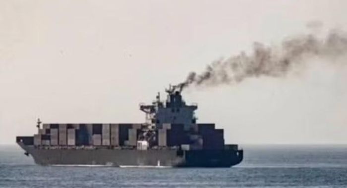 Ukraine ban đầu bảo vệ cuộc tấn công, nhưng sau đó mô tả đây là một sai lầm và khẳng định không muốn làm leo thang căng thẳng với Iran.
