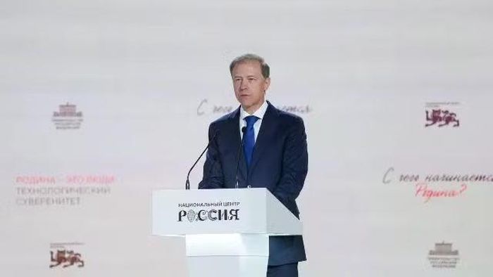 Phó Thủ tướng thứ nhất Liên bang Nga - ông ông Denis Manturov đã đưa ra tuyên bố này tại phiên thảo luận chuyên đề "Nước Nga là nhân dân. Chủ quyền công nghệ", được tổ chức tại Trung tâm Hội thảo Quốc gia Rossiya