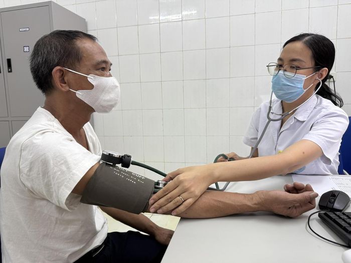 Tuổi 40 là thời điểm thích hợp để theo dõi sức khỏe, phòng ngừa bệnh tật (ảnh minh họa).