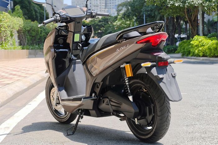 Honda và VinFast đang là 2 cái tên dẫn đầu thị trường xe 2 bánh Việt Nam. Ảnh: Đan Thanh, Phong Vân.