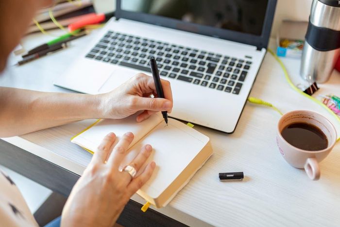  Chỉ có khoảng 10% nhân loại thuận tay trái. Ảnh: iStock. 