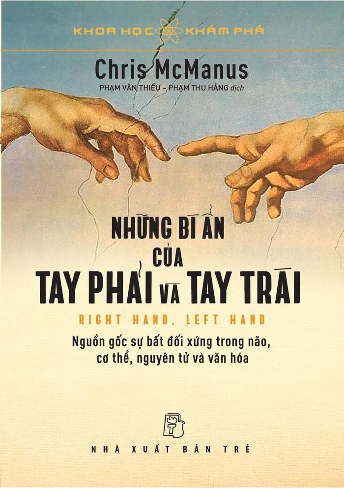  Cuốn sách của Chris McManus tiết lộ một số bí ẩn của tay trái và tay phải. Ảnh: NXB Trẻ. 