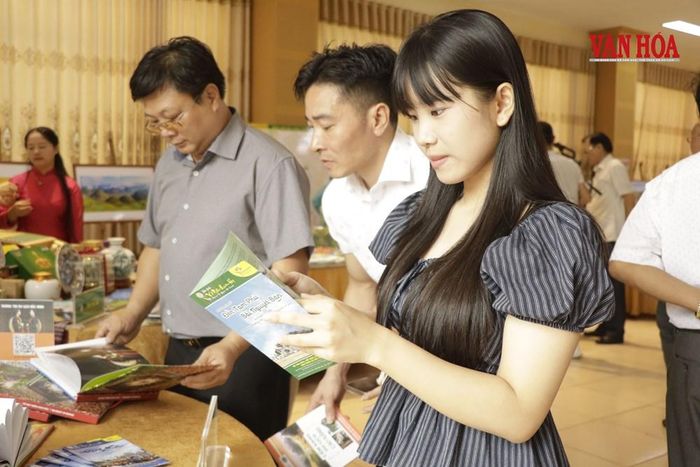 Sự kiện thu hút đông đảo người dân đến tham quan, tìm hiểu