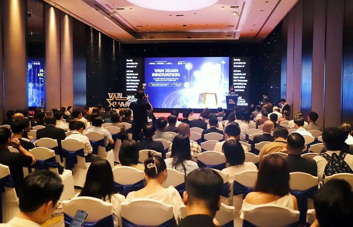 Đại biểu tham dự tọa đàm chủ đề “Chuyển đổi số trong văn hóa – Động lực phát triển mới”