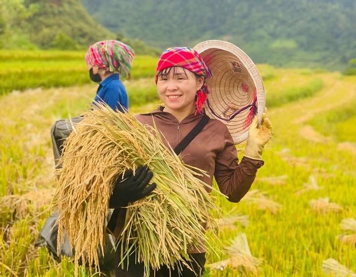 Lễ hội Mừng cơm mới xã Sơn Lương được tổ chức sau một mùa lao động, sản xuất, góp phần gửi gắm mong ước về mùa màng thuận lợi, bản làng bình yên, cuộc sống no ấm