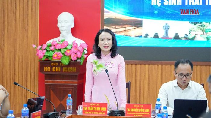 Giám đốc Sở VHTTDL Nghệ An Trần Thị Mỹ Hạnh phát biểu tại Hội thảo