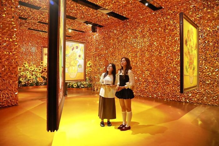 Triển lãm “Van Gogh Timeless – Van Gogh xuyên không” mang đến hành trình trải nghiệm đa giác quan