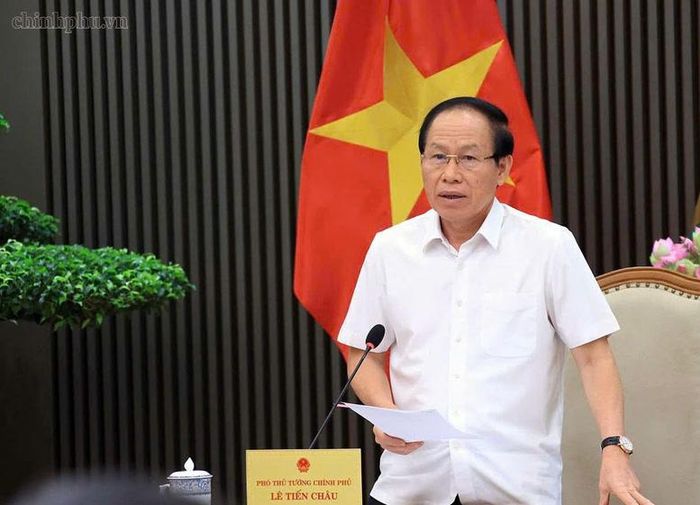 Phó Thủ tướng Lê Tiến Châu chủ trì cuộc họp nghe báo cáo và cho ý kiến về tiến độ triển khai xây dựng; kiểm tra công tác chuẩn bị khánh thành, khai giảng và đưa các trường giai đoạn 1 vào vận hành chính thức từ năm học mới 2026-2027 - Ảnh: chinhphu.vn/Thu Sa