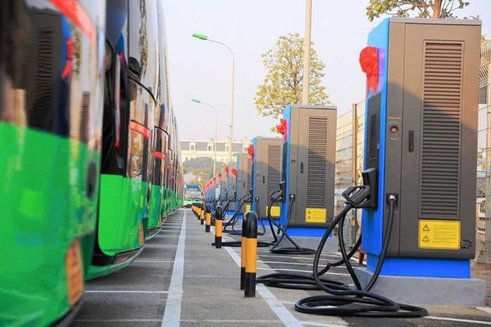 Bộ Công Thương đề xuất Quy chuẩn kỹ thuật quốc gia về trụ sạc, trạm sạc xe điện