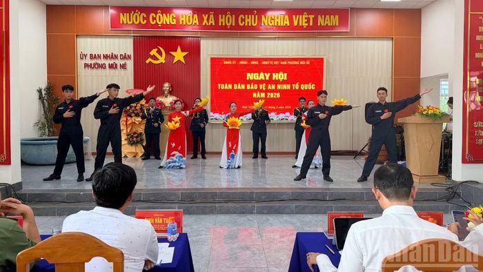 Các tiết mục văn nghệ tại Ngày hội. (Ảnh: THANH HẢI)