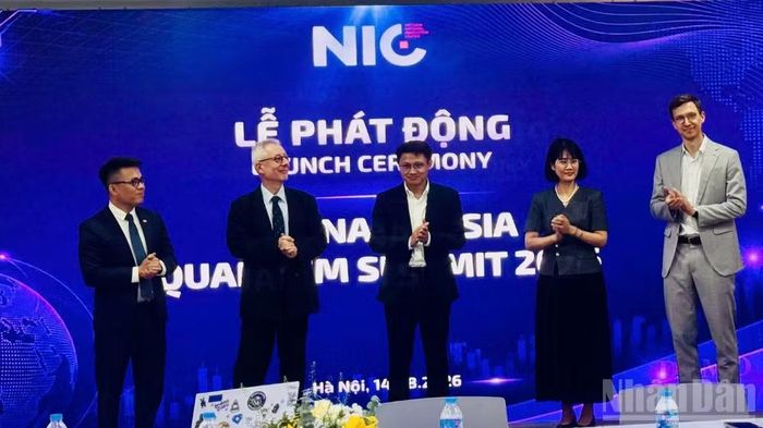 Các đại biểu tại lễ phát động. (Ảnh: HNV)