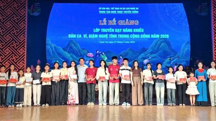 Trung tâm Nghệ thuật truyền thống Nghệ An tổ chức Lễ bế giảng lớp truyền dạy năng khiếu dân ca Ví Giặm năm 2026. (Ảnh: CTV)