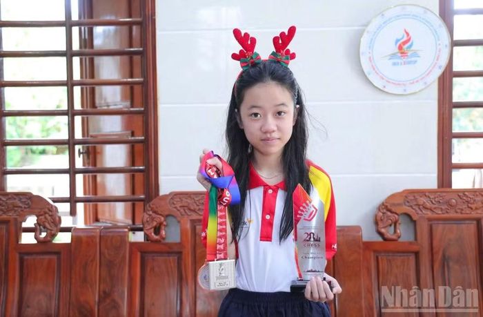 Ở tuổi 11, kỳ thủ nhí xứ Nghệ Phương Anh liên tiếp ghi dấu ấn tại các giải đấu trong nước và quốc tế. (Ảnh: Nguyễn Hạnh)