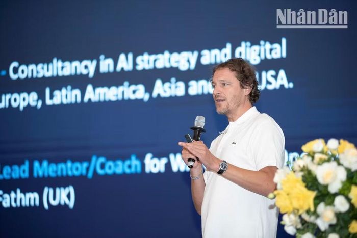 Theo ông Christophe Israël, các công cụ này rất dễ “mắc lỗi” khi triển khai ở quy mô lớn. (Ảnh: MINH DUY)