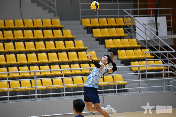  Là nhân tố quan trọng trong chức vô địch SEA V.Cup 2026 của đội tuyển bóng chuyền Việt Nam, Nguyễn Ngọc Thuân được kỳ vọng rất nhiều ở giải đấu này. 