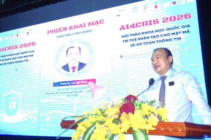   PGS, TS Lê Hải Bình phát biểu. 