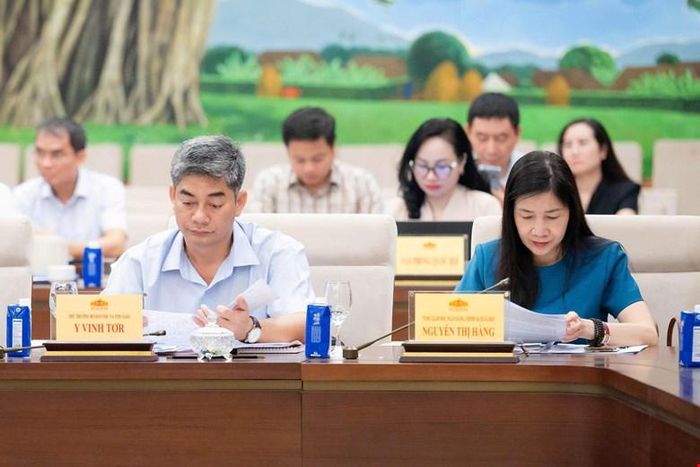  Đại biểu dự họp. Ảnh: CẨM HÀ 