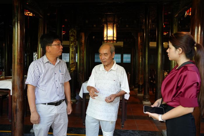  Nhà nghiên cứu Nguyễn Xuân Hoa trao đổi với phóng viên Báo SGGP về chính sách bảo tồn, phát huy giá trị nhà vườn Huế 