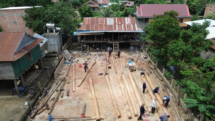  Một căn nhà đã được tháo dỡ 