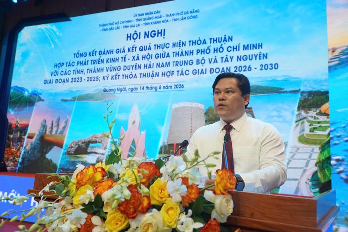 Ông Trần Phước Hiền, Phó Chủ tịch UBND tỉnh Quảng Ngãi, phát biểu. Ảnh: NGỌC OAI