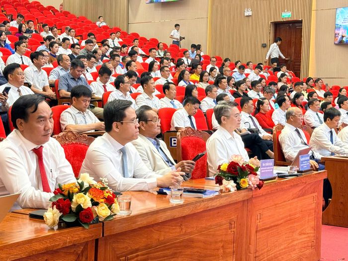 Các đại biểu dự hội nghị. Ảnh: NGỌC OAI