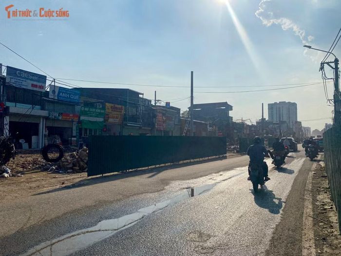 Hiện tại, dự án đang bước vào giai đoạn cao điểm thi công. Hoạt động giải phóng mặt bằng (GPMB) cơ bản đã hoàn thành. Dự án có mục tiêu hoàn thiện, đưa vào khai thác trong năm 2027.