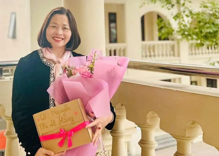 Cô Nguyễn Thị Lệ Hằng.