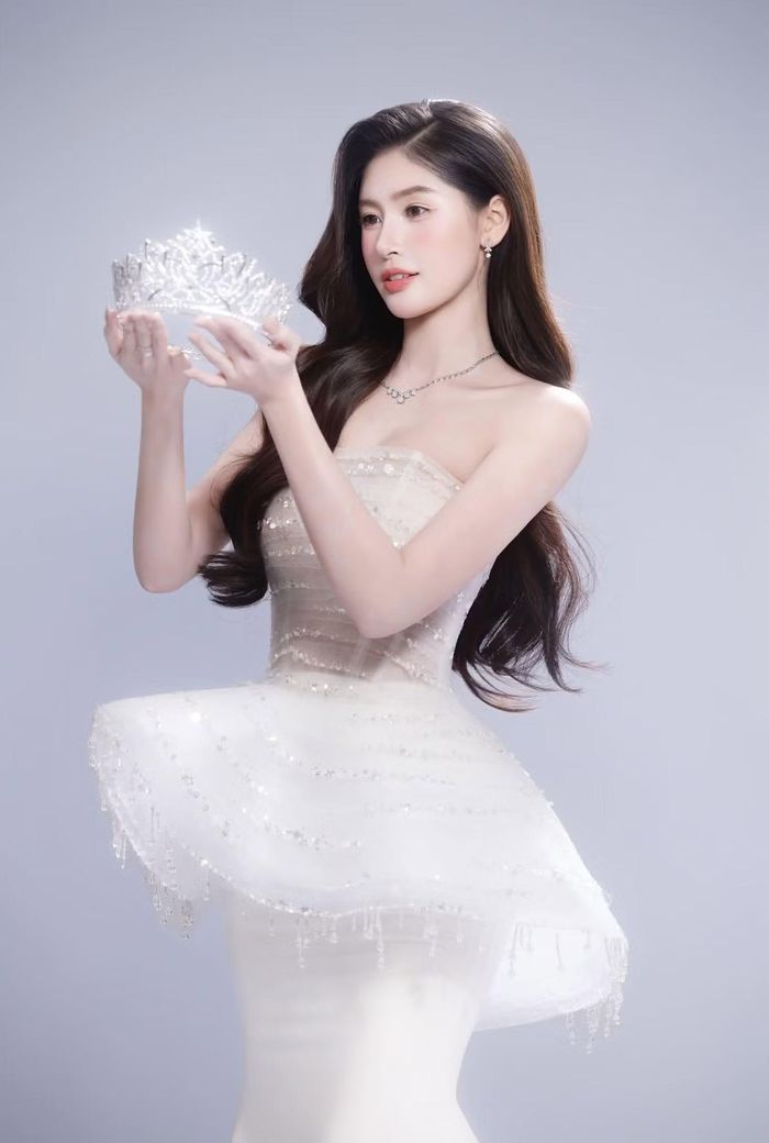 Thu Uyên muốn giới thiệu hình ảnh Việt Nam thông qua câu chuyện về thiên nhiên, văn hóa, con người và những thay đổi trong đời sống hiện đại.
