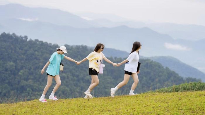 Khung cảnh lãng mạn tại Đồng Cao.