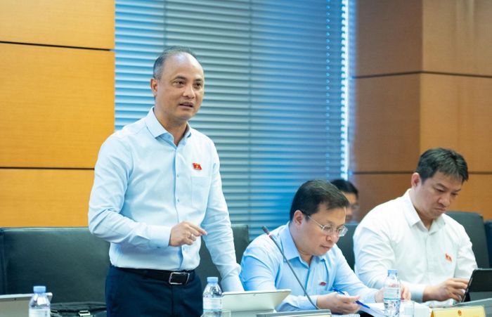 Đại biểu Quốc hội Nguyễn Phương Tuấn