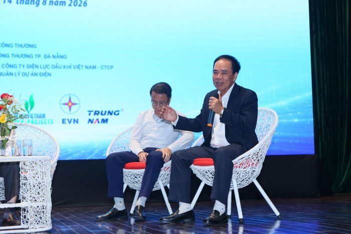 TS Nguyễn Quốc Thập chia sẻ tại Hội thảo