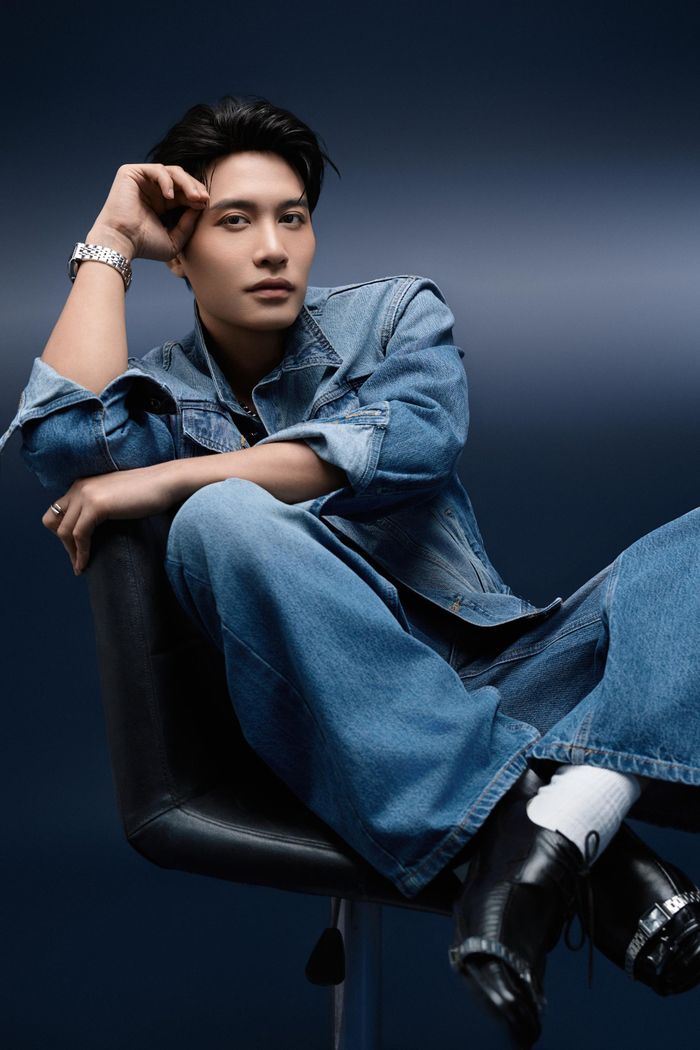 "23" là album đầu tay của ca sĩ Phạm Anh Duy sau 11 năm làm nghề. Ảnh: Hồ Thành Đạt