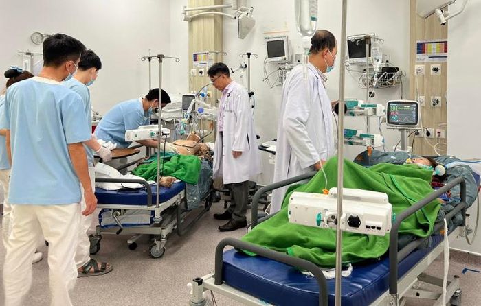 Các bác sĩ thường xuyên tiếp nhận ca cấp cứu nhồi máu cơ tim. Ảnh: BSCC.