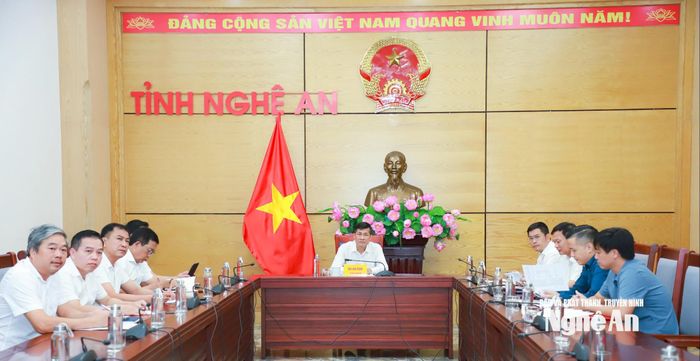 Quang cảnh cuộc làm việc tại điểm cầu UBND tỉnh Nghệ An. Ảnh: Thành Duy