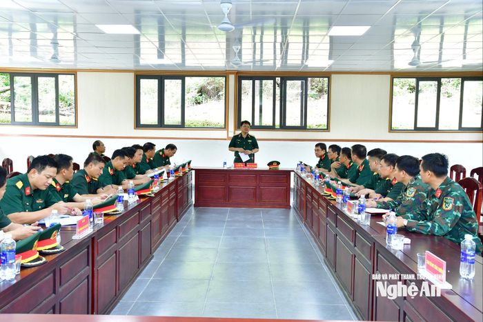 Thiếu tướng Vũ Văn Tùng kết luận buổi kiểm tra.