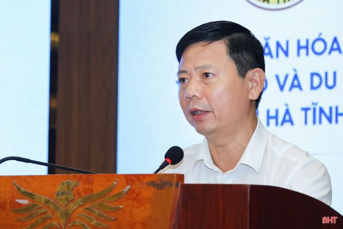 Phó Giám đốc Sở VH-TT&DL Nguyễn Công Thành phát biểu tại hội nghị.