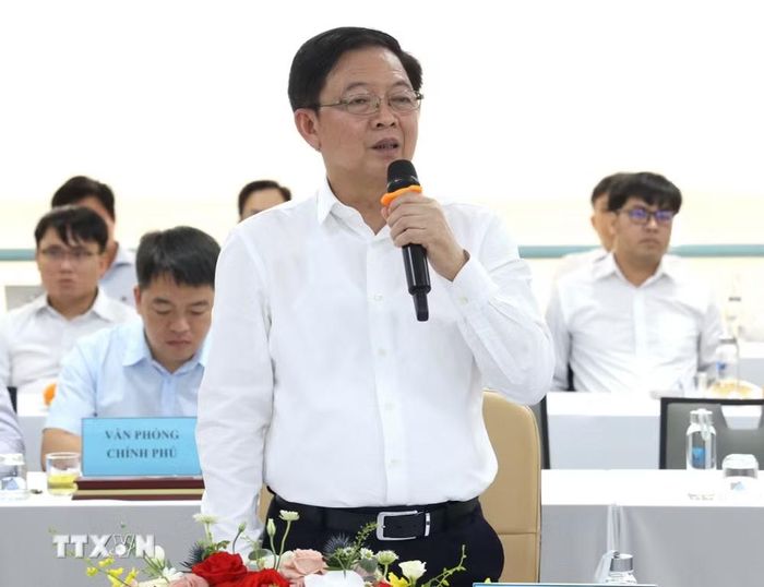 Phó Thủ tướng Chính phủ Hồ Quốc Dũng phát biểu chỉ đạo tại buổi làm việc với Đại học Quốc gia Thành phố Hồ Chí Minh. (Ảnh: Hứa Chung/TTXVN)