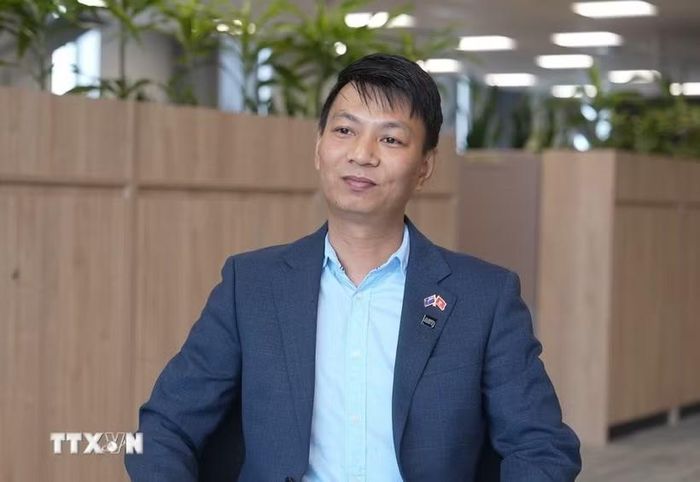 Giáo sư-Tiến sỹ Nguyễn Hoàng Minh, Giáo sư Khoa học Máy tính tại Đại học Công nghệ Auckland (AUT), Phó Chủ tịch Mạng lưới Tri thức Việt Nam tại New Zealand, thành viên Hội đồng Học thuật AUT. (Ảnh: Lê Đạt/TTXVN)