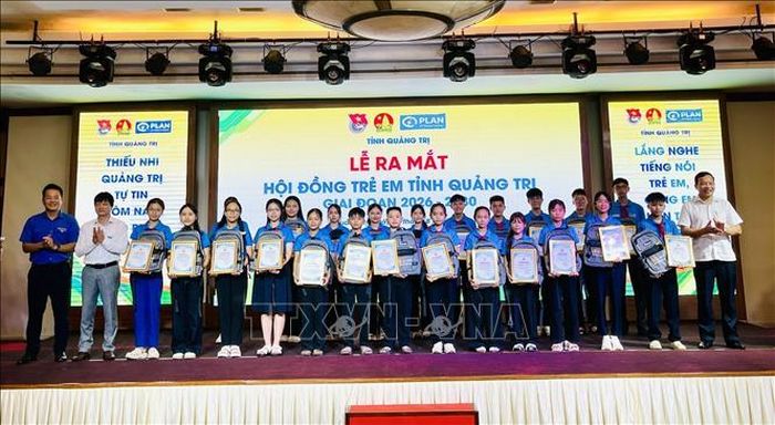 Hội đồng gồm 55 thành viên là những thiếu nhi tiêu biểu được lựa chọn từ các địa phương, trường học trong toàn tỉnh.