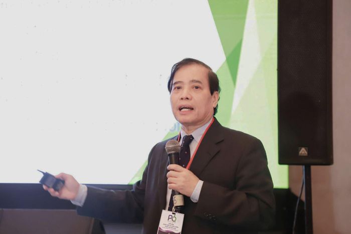 GS.TS Vũ Minh Khương, Trường Chính sách công Lý Quang Diệu (Đại học Quốc gia Singapore), chia sẻ tại Diễn đàn.