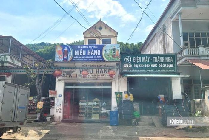 Bà Hằng vẫn bám trụ tại nhà bán hàng, tối đến qua nhà người thân ngủ để đảm bảo an toàn.