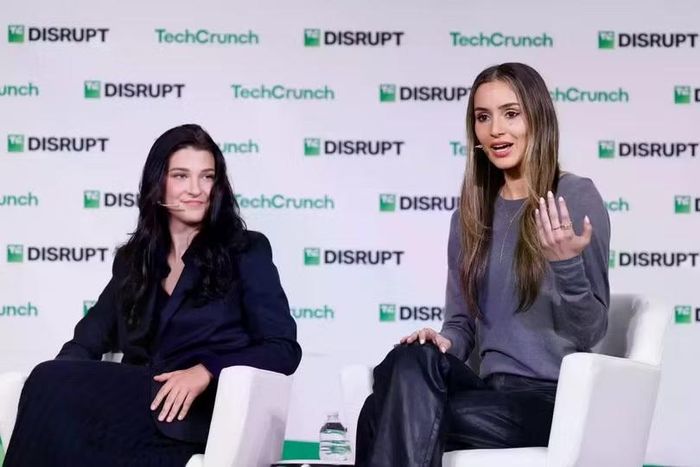 Phoebe Gates và người bạn cùng trường Stanford, Sophia Kianni, đã đồng sáng lập Phia, một công ty khởi nghiệp mua sắm dựa trên AI hiện đang bị giám sát chặt chẽ về các hoạt động tiếp thị liên kết của mình. Ảnh: Getty.