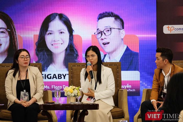 Bà Flora Đoàn chia sẻ về bài toán hiệu quả đầu tư và năng lực vận hành khi doanh nghiệp xây dựng hạ tầng AI tại chỗ. Ảnh: Thượng Tâm.