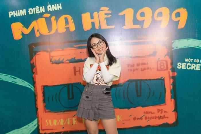Mùa Hè 1999  do Phương Mỹ Chi đóng chính rơi vào tình trạng "đắp chiếu" trong nhiều năm. 
