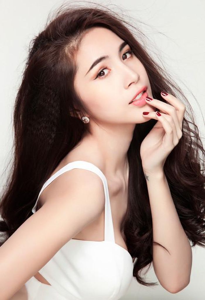 Thủy Tiên từng khiến khán giả lo lắng khi chia sẻ về chuyện "buông bỏ".