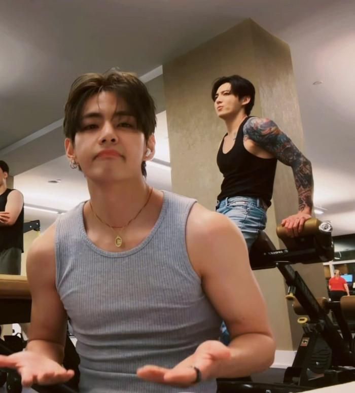 Trong đoạn clip còn có sự xuất hiện của Jungkook (BTS). Ảnh chụp màn hình IGNV 