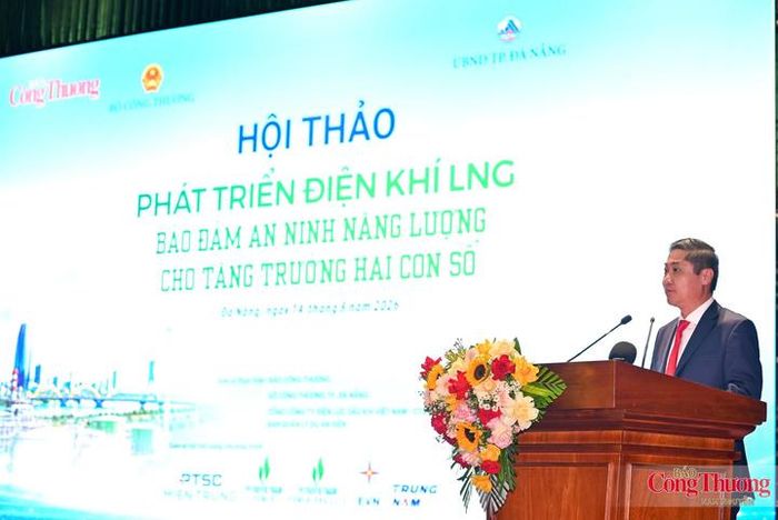 Ông Phan Thái Bình, Phó Chủ tịch UBND thành phố Đà Nẵng phát biểu tại Hội thảo.