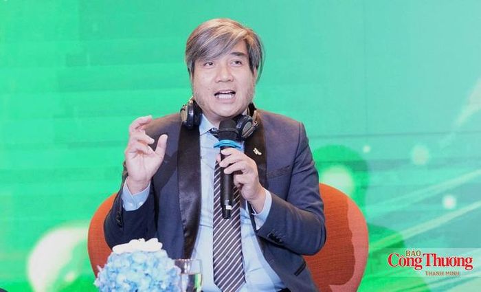 PGS.TS Sử Thanh Long, Giám đốc Dự án sữa quốc tế Tập đoàn TH, giảng viên cao cấp Học viện Nông nghiệp Việt Nam.