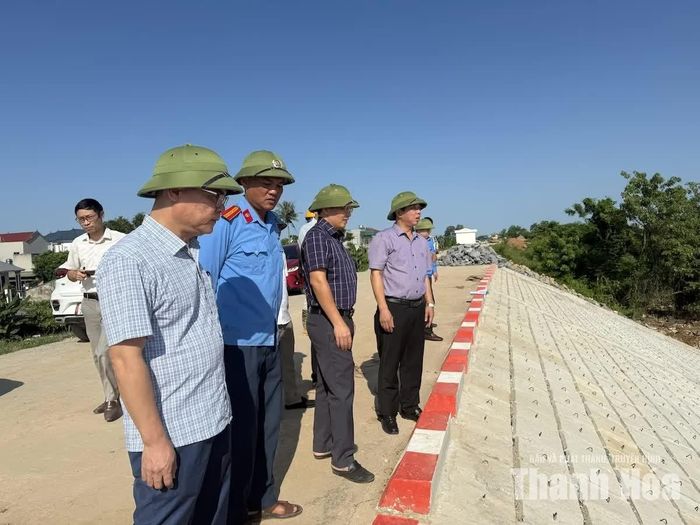 Công trình kè đê hữu sông Mã đoạn qua phường Quảng Phú.