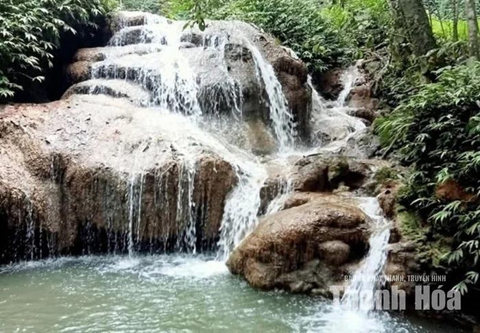 Vẻ đẹp nguyên sơ, kỳ vĩ làm nên sức hút của thác Muốn.
